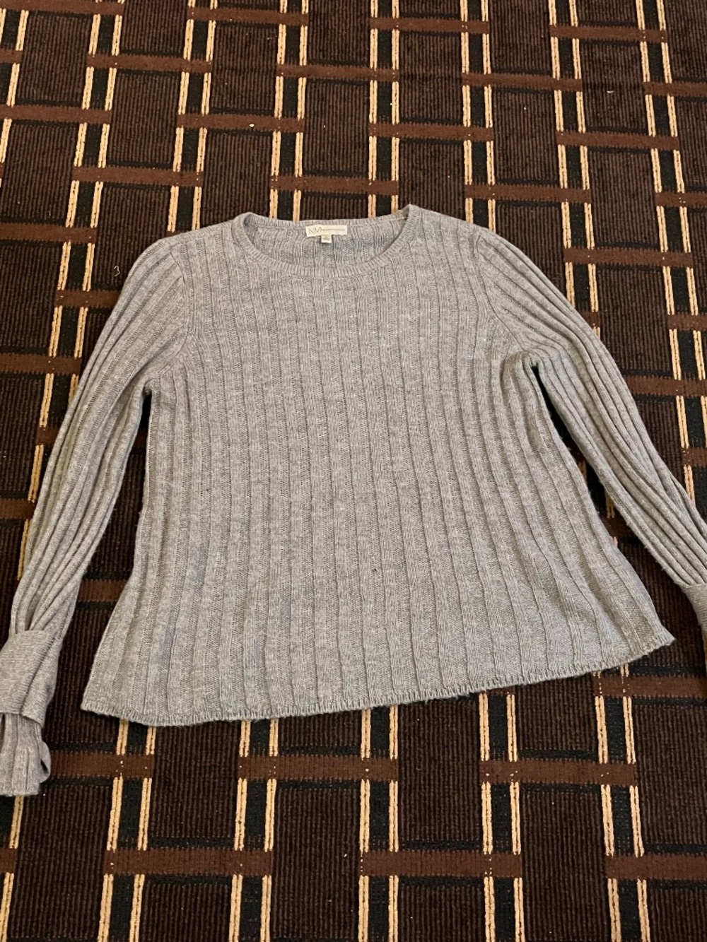 Women’s Neiman Marcus Gray Sweater Top Pullover Medium M Ribbed Knit (347)